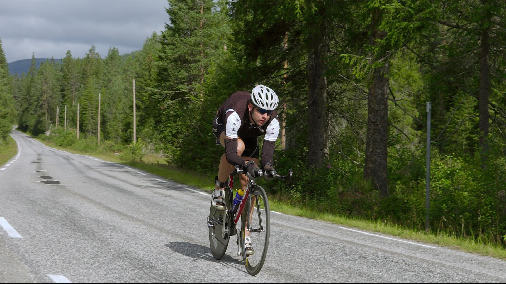 雷霆三分手感回暖赢下对决,雷霆三巨头谁是大哥